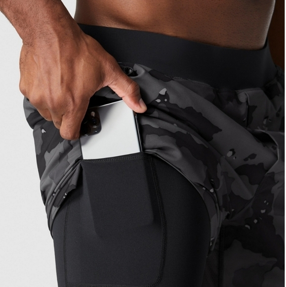 🌸Fabletics | Mens Camouflage Athletic‎ Shorts S - Picture 4 of 13